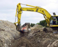 影響挖掘機破碎斗產(chǎn)量的因素有哪些？